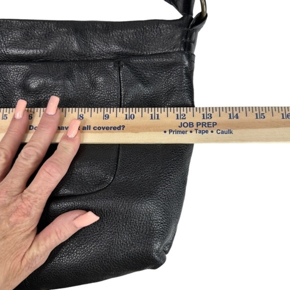 The SAK Black Leather Shoulder Crossbody Bag Purse Top Zip Entry Wide Strap MED - Picture 10 of 12